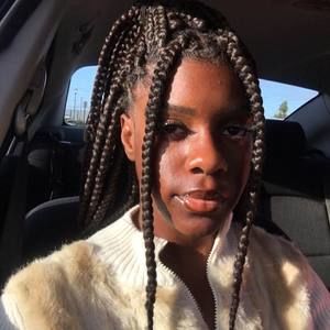 Meet your Posher, Nyena